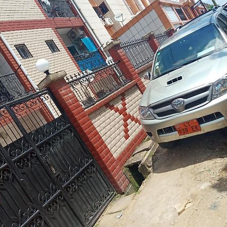 Ange Raphael Hotel Douala Exterior foto